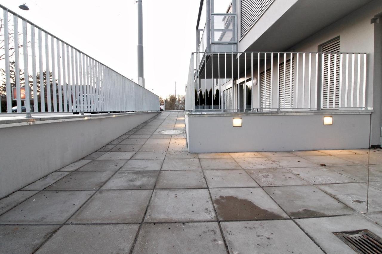 Balcony/Pool/Free Parking Garage Studio Wien Eksteriør bilde