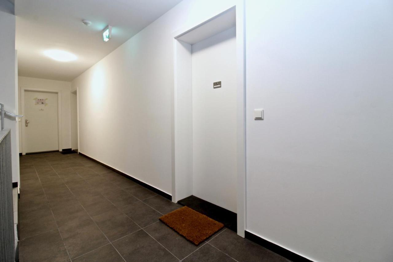 Balcony/Pool/Free Parking Garage Studio Wien Eksteriør bilde