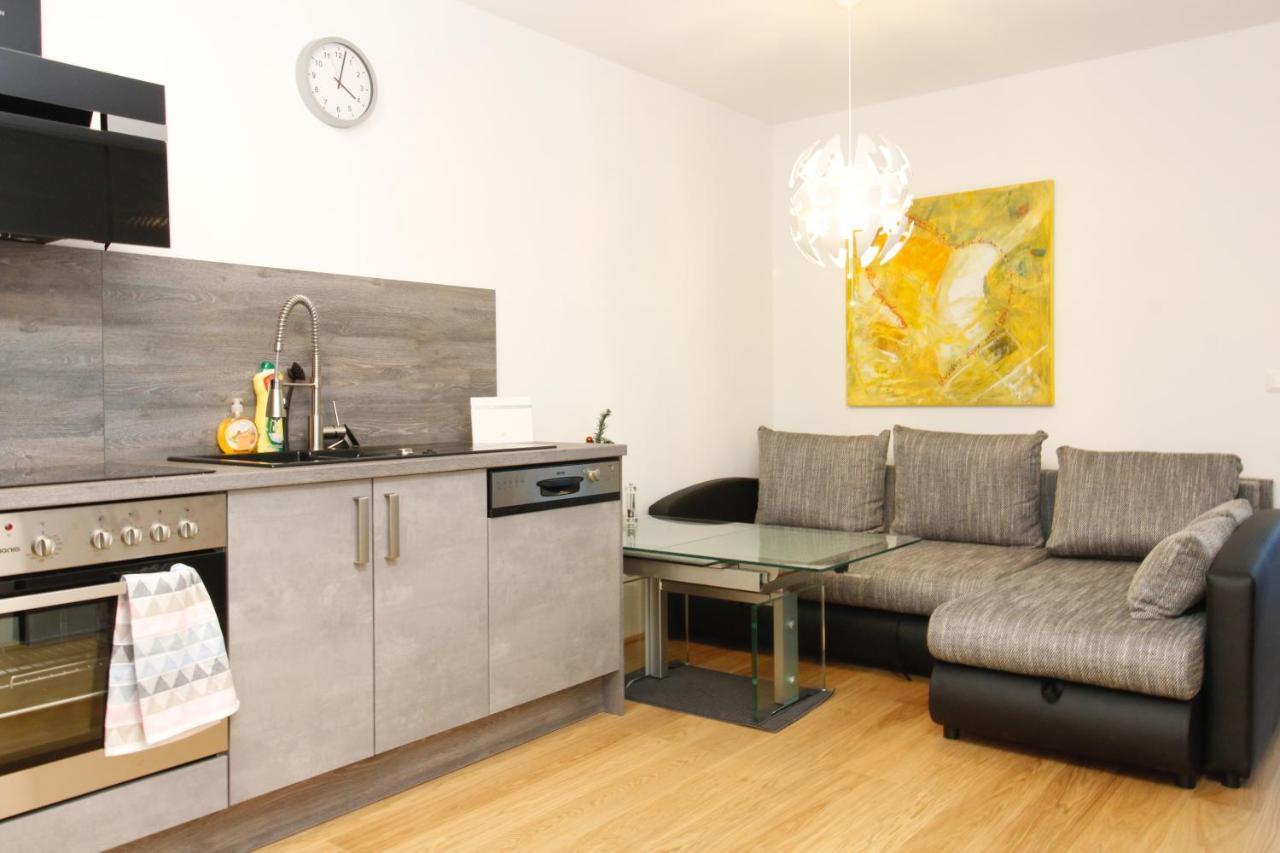 Balcony/Pool/Free Parking Garage Studio Wien Eksteriør bilde