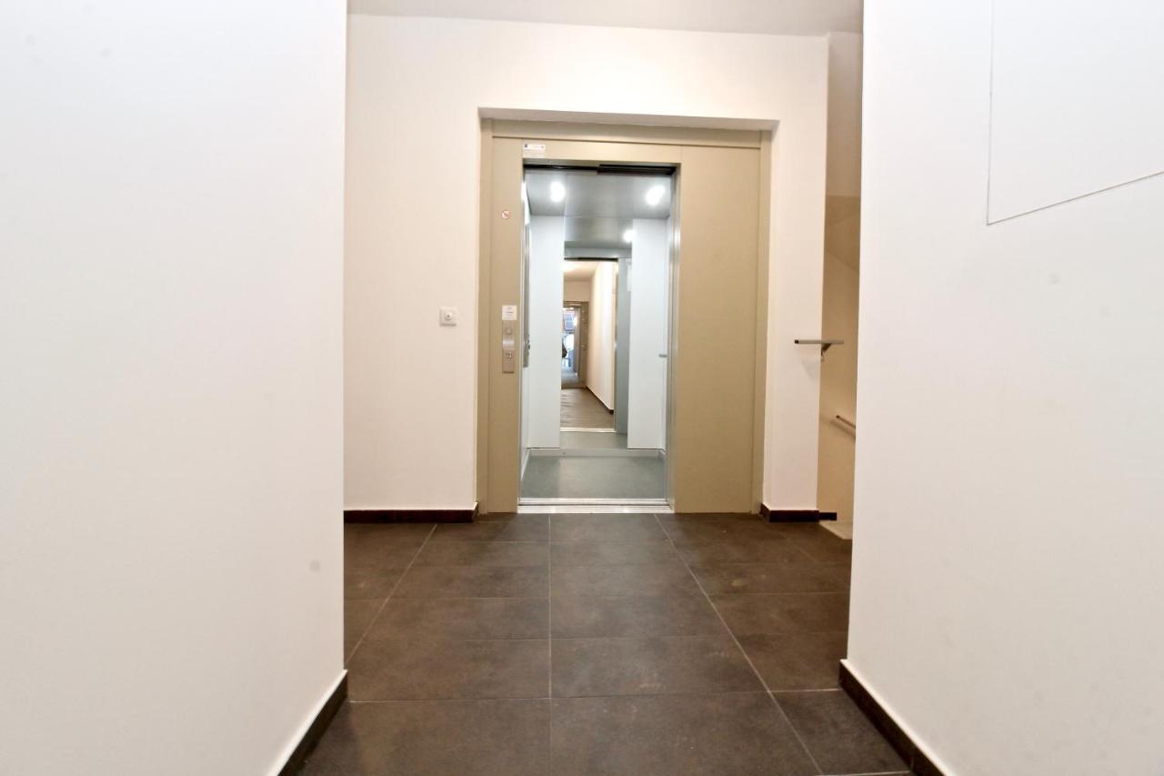 Balcony/Pool/Free Parking Garage Studio Wien Eksteriør bilde